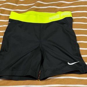 Womens Nike Pro 3” shorts